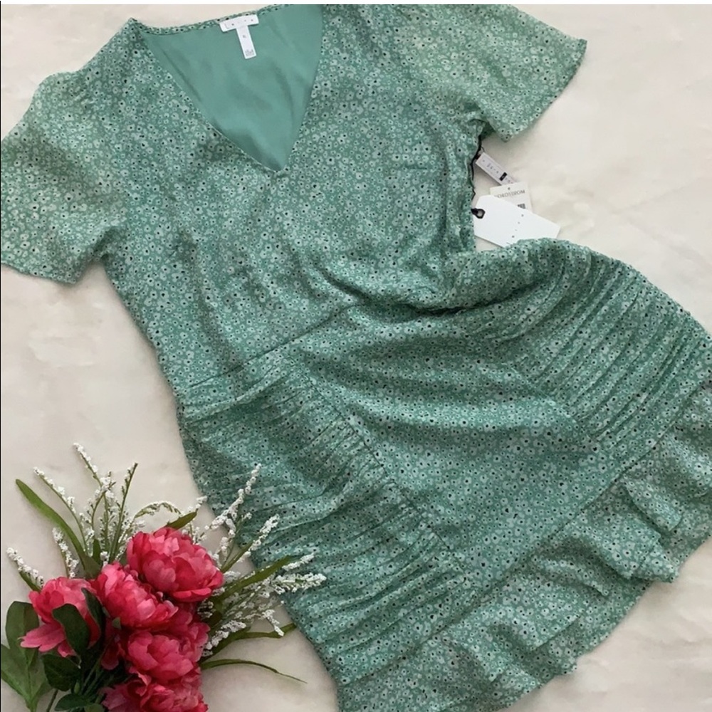 NWT LEITH LAYLA DENISE RUCHED GREEN FLORAL DRESS L